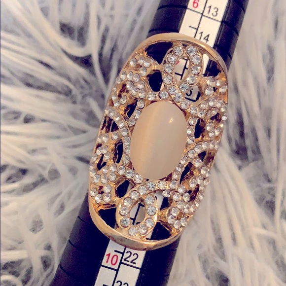 Dazzling women’s statement ring gold & rhinestone - Picture 2 of 6